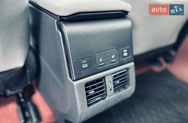 Внедорожник / Кроссовер Toyota bZ4X 2023 в 