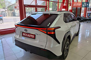 Внедорожник / Кроссовер Toyota bZ4X 2023 в 