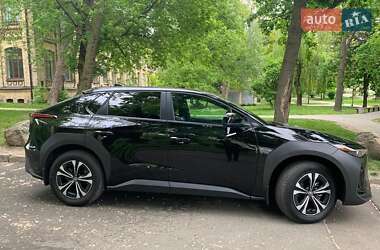 Внедорожник / Кроссовер Toyota bZ4X 2023 в 