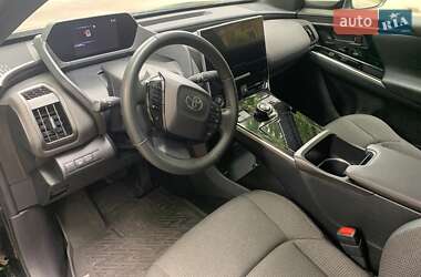 Внедорожник / Кроссовер Toyota bZ4X 2023 в 