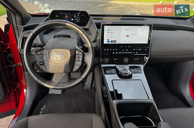 Позашляховик / Кросовер Toyota bZ4X 2023 в 