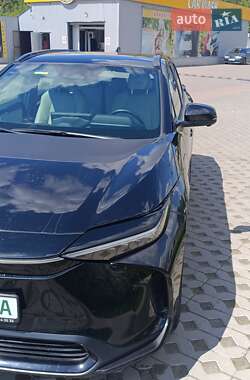 Позашляховик / Кросовер Toyota bZ4X 2023 в 