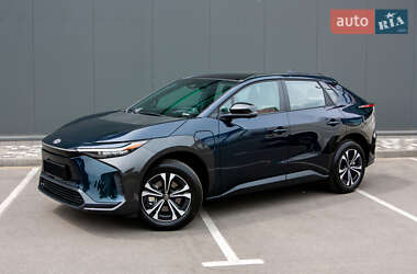 Внедорожник / Кроссовер Toyota bZ4X 2022 в Киеве