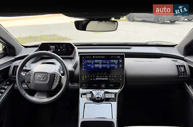 Внедорожник / Кроссовер Toyota bZ4X 2022 в 