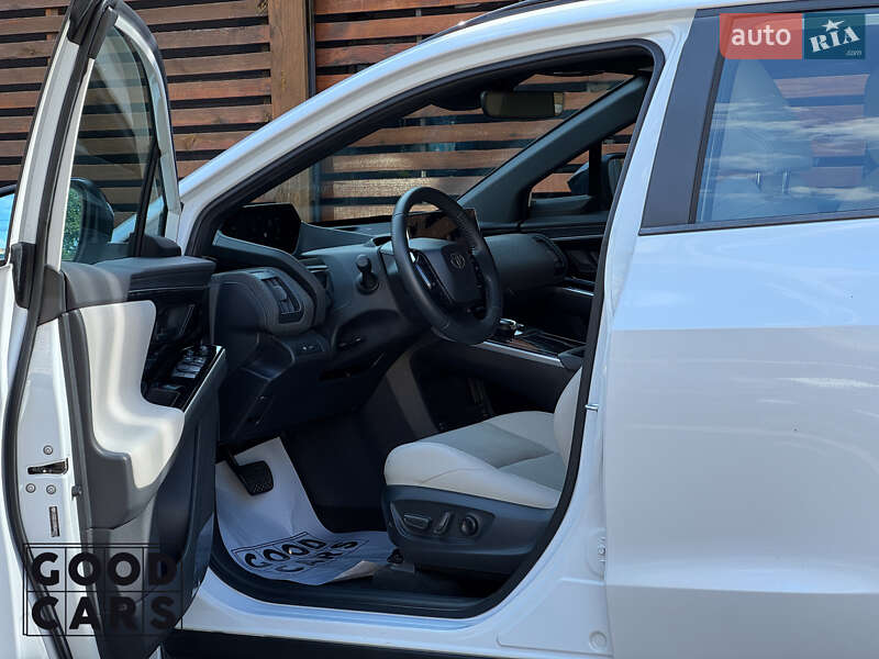 Внедорожник / Кроссовер Toyota bZ4X 2022 в Одессе