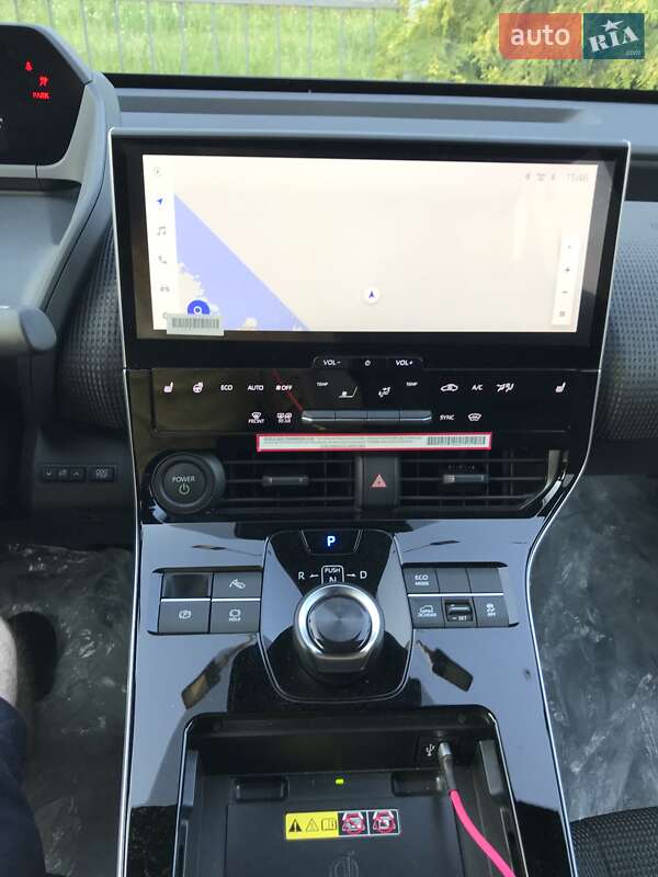 Внедорожник / Кроссовер Toyota bZ4X 2024 в Киеве