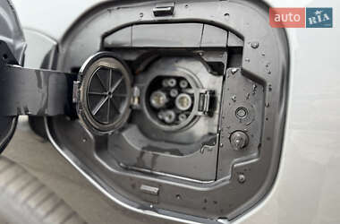 Позашляховик / Кросовер Toyota bZ4X 2023 в 