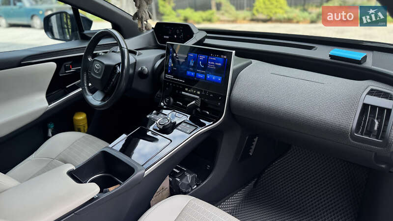 Внедорожник / Кроссовер Toyota bZ4X 2023 в Днепре