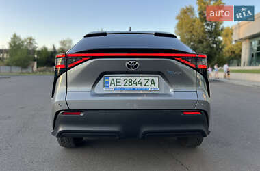 Внедорожник / Кроссовер Toyota bZ4X 2023 в 