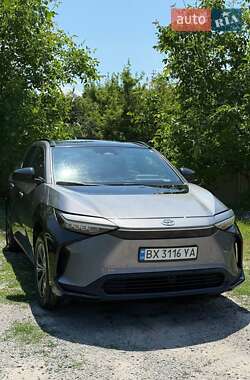 Внедорожник / Кроссовер Toyota bZ4X 2022 в Хмельницком