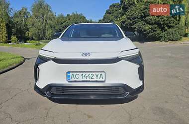 Внедорожник / Кроссовер Toyota bZ4X 2022 в 