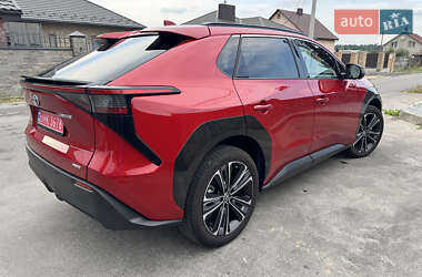 Внедорожник / Кроссовер Toyota bZ4X 2024 в 