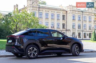 Внедорожник / Кроссовер Toyota bZ4X 2023 в 