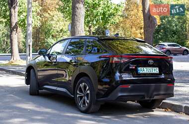 Внедорожник / Кроссовер Toyota bZ4X 2023 в 