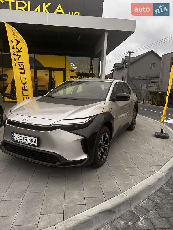 Внедорожник / Кроссовер Toyota bZ4X 2024 в Львове