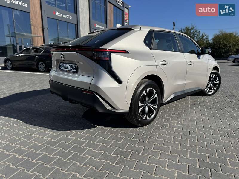 Внедорожник / Кроссовер Toyota bZ4X 2025 в Киеве фото 3 Внедорожник / Кроссовер Toyota bZ4X 2025 в Киеве