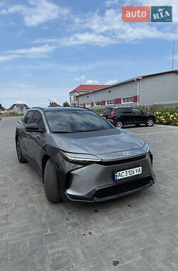 Внедорожник / Кроссовер Toyota bZ4X 2023 в Луцке