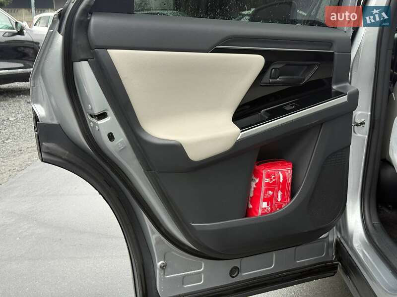 Внедорожник / Кроссовер Toyota bZ4X 2022 в Ровно