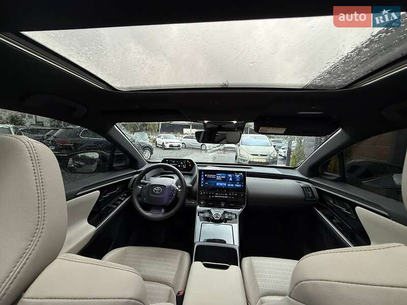 Внедорожник / Кроссовер Toyota bZ4X 2022 в Ровно