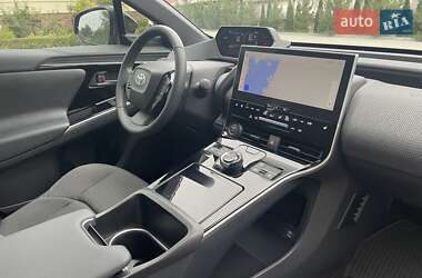 Позашляховик / Кросовер Toyota bZ4X 2024 в 