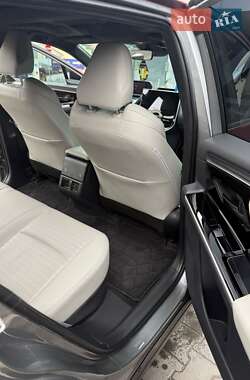 Позашляховик / Кросовер Toyota bZ4X 2023 в 
