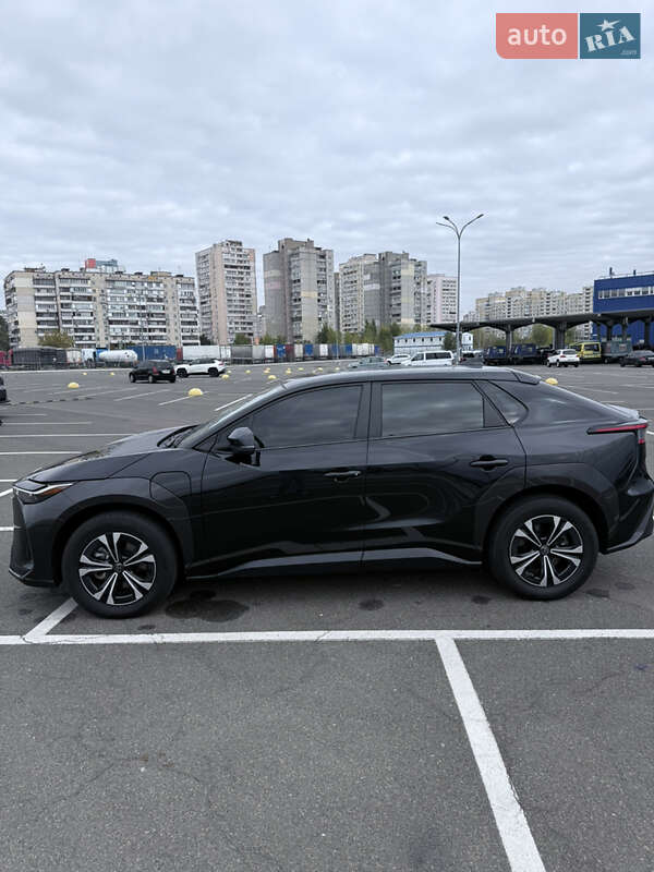 Позашляховик / Кросовер Toyota bZ4X 2022 в Києві фото 4 Позашляховик / Кросовер Toyota bZ4X 2022 в Києві