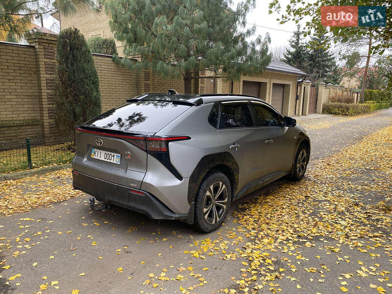 Позашляховик / Кросовер Toyota bZ4X 2022 в Харкові