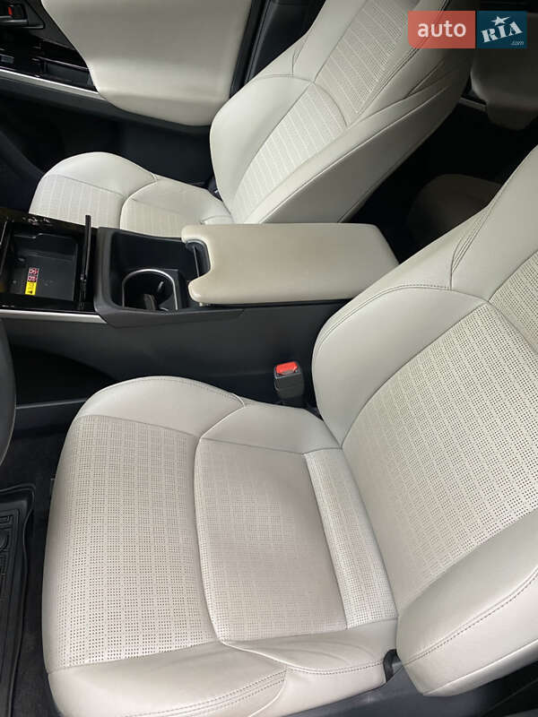 Позашляховик / Кросовер Toyota bZ4X 2022 в Харкові