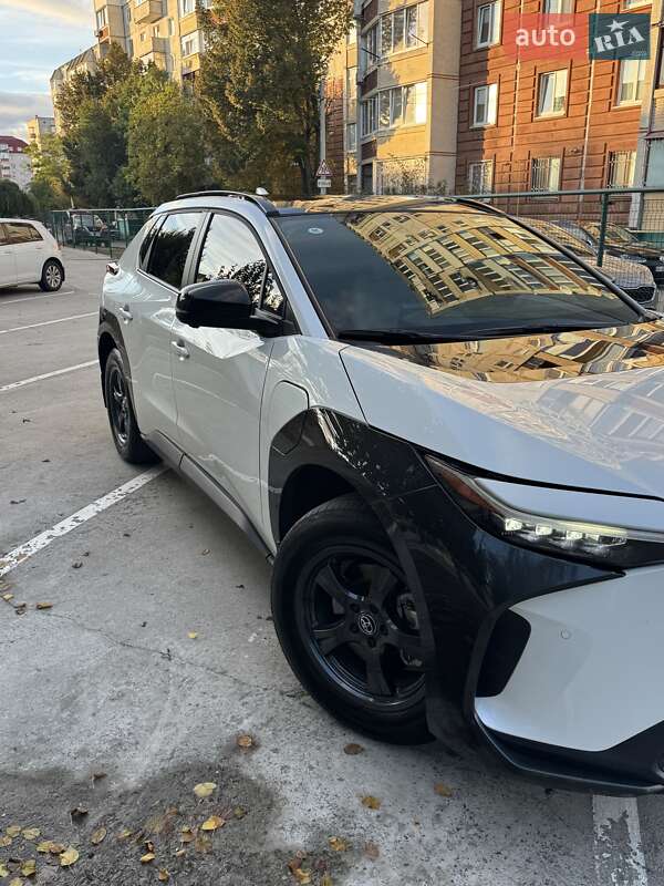 Внедорожник / Кроссовер Toyota bZ4X 2022 в Белой Церкви