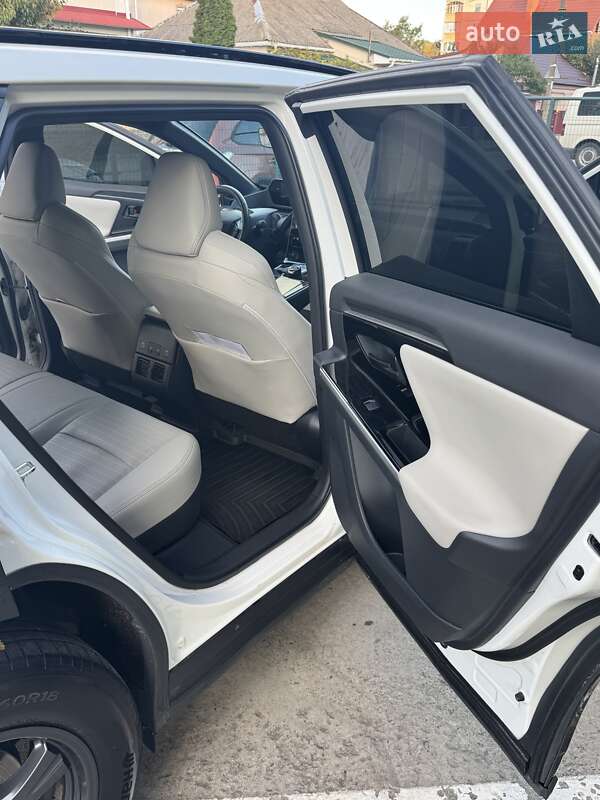 Внедорожник / Кроссовер Toyota bZ4X 2022 в Белой Церкви