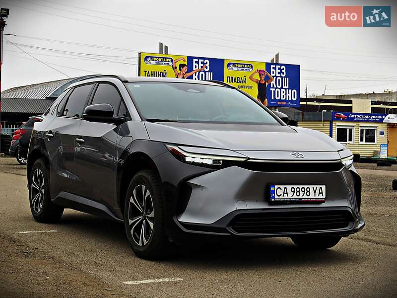 Позашляховик / Кросовер Toyota bZ4X 2023 в Черкасах