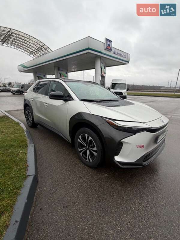 Позашляховик / Кросовер Toyota bZ4X 2023 в Чернігові фото 3 Позашляховик / Кросовер Toyota bZ4X 2023 в Чернігові