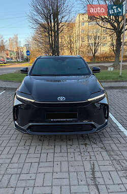 Внедорожник / Кроссовер Toyota bZ4X 2023 в Луцке