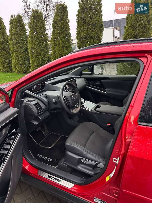 Позашляховик / Кросовер Toyota bZ4X 2023 в Києві