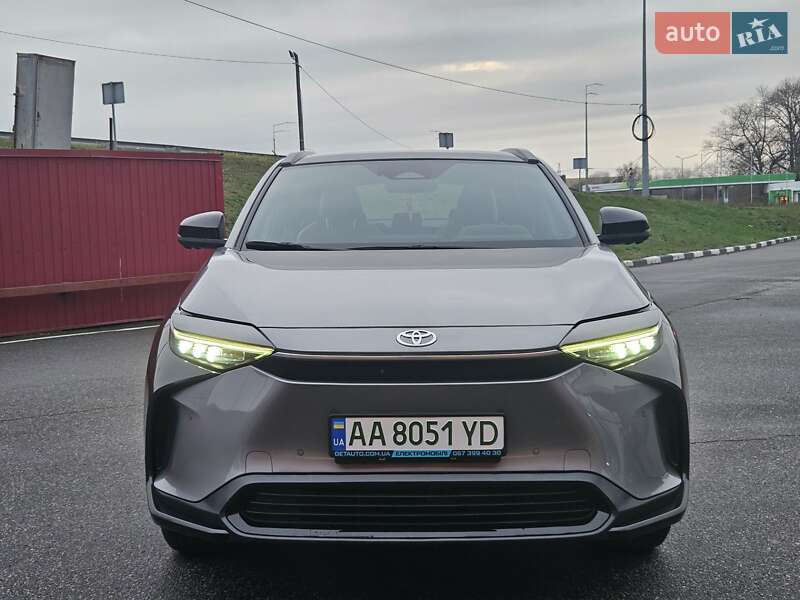 Внедорожник / Кроссовер Toyota bZ4X 2022 в Киеве