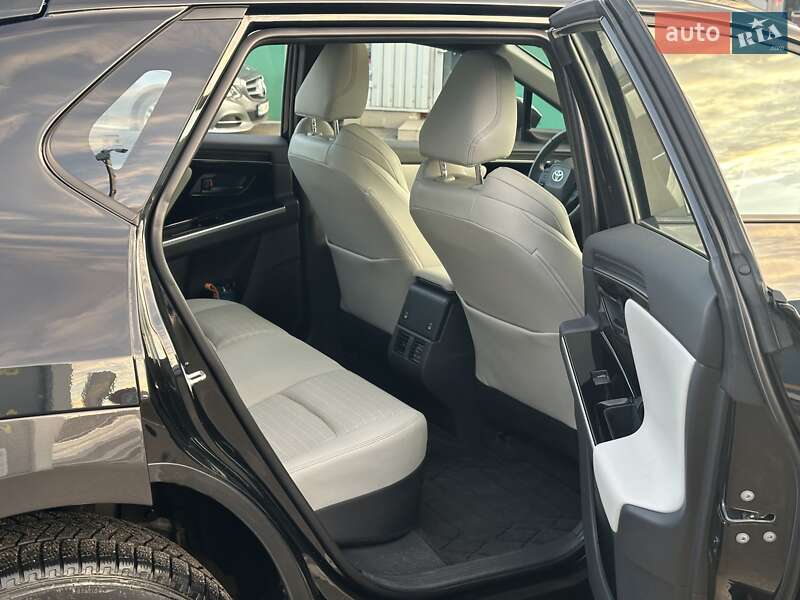 Внедорожник / Кроссовер Toyota bZ4X 2022 в Киеве