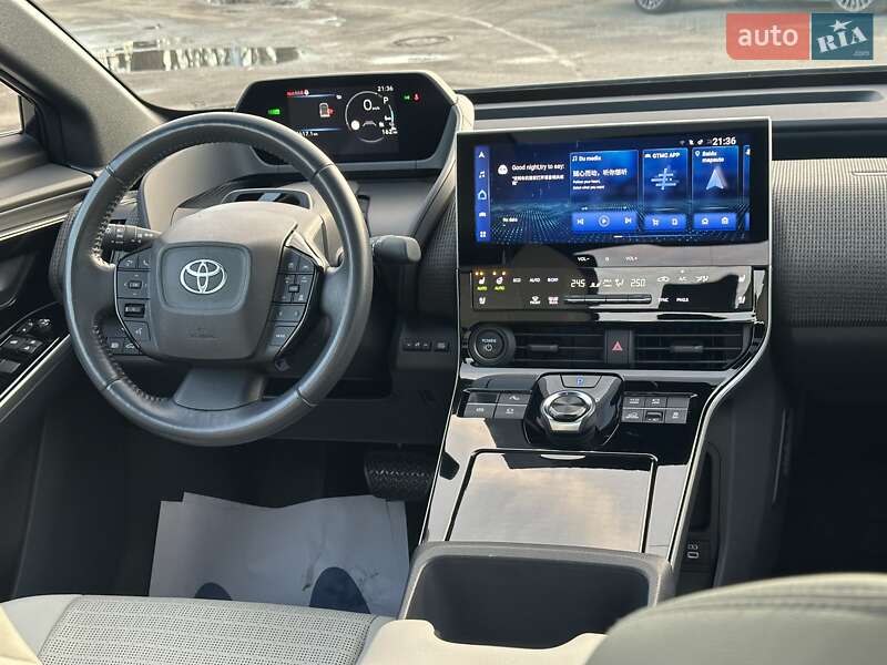 Внедорожник / Кроссовер Toyota bZ4X 2022 в Киеве