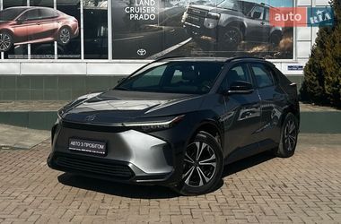 Позашляховик / Кросовер Toyota bZ4X 2022 в Чернівцях