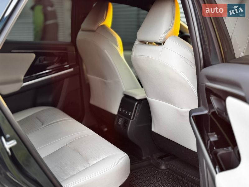 Внедорожник / Кроссовер Toyota bZ4X 2022 в Харькове