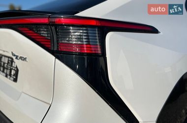 Внедорожник / Кроссовер Toyota bZ4X 2022 в Харькове