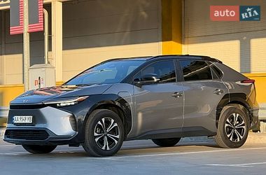 Позашляховик / Кросовер Toyota bZ4X 2022 в Києві