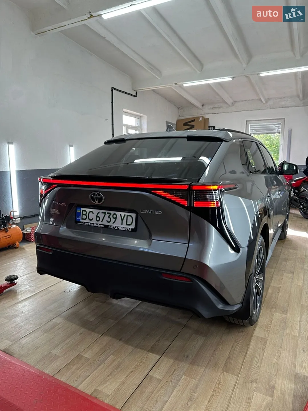 2023 Toyota bZ4X - мініатюра 11
