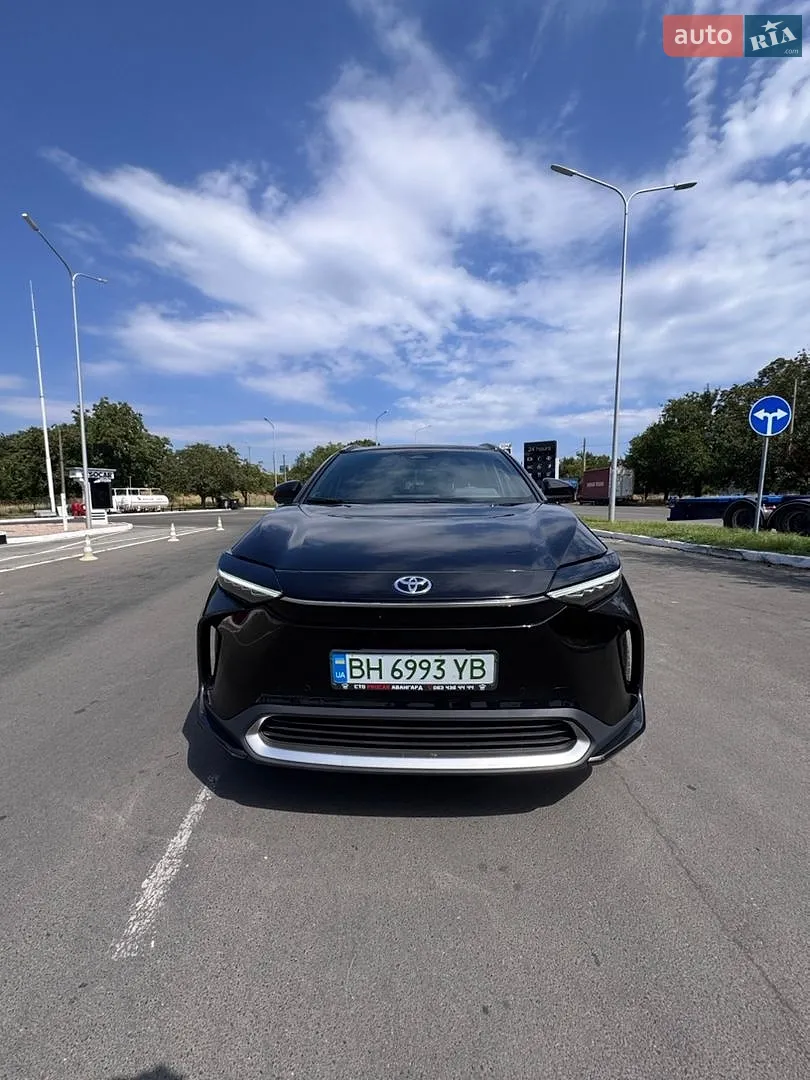 2023 Toyota bZ4X - фото 1