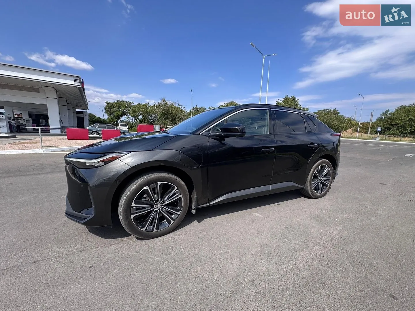 2023 Toyota bZ4X - мініатюра 2