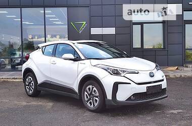 Позашляховик / Кросовер Toyota C-HR EV 2021 в 