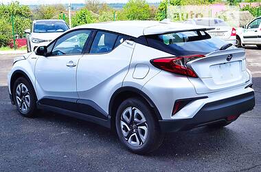 Позашляховик / Кросовер Toyota C-HR EV 2021 в 