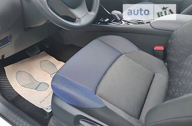 Позашляховик / Кросовер Toyota C-HR EV 2021 в 