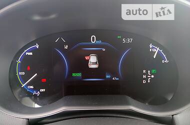 Позашляховик / Кросовер Toyota C-HR EV 2021 в 