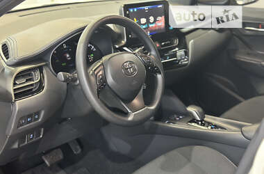 Внедорожник / Кроссовер Toyota C-HR EV 2022 в Днепре
