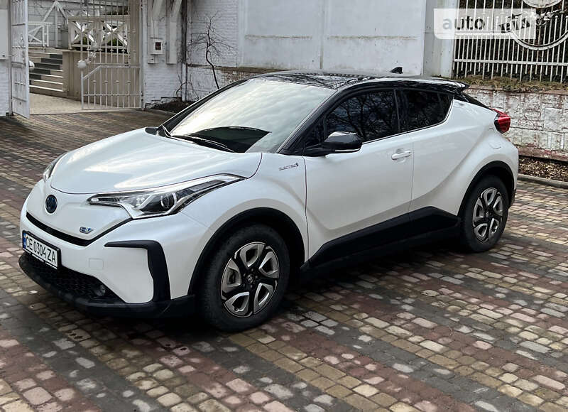 Позашляховик / Кросовер Toyota C-HR EV 2022 в Чернівцях